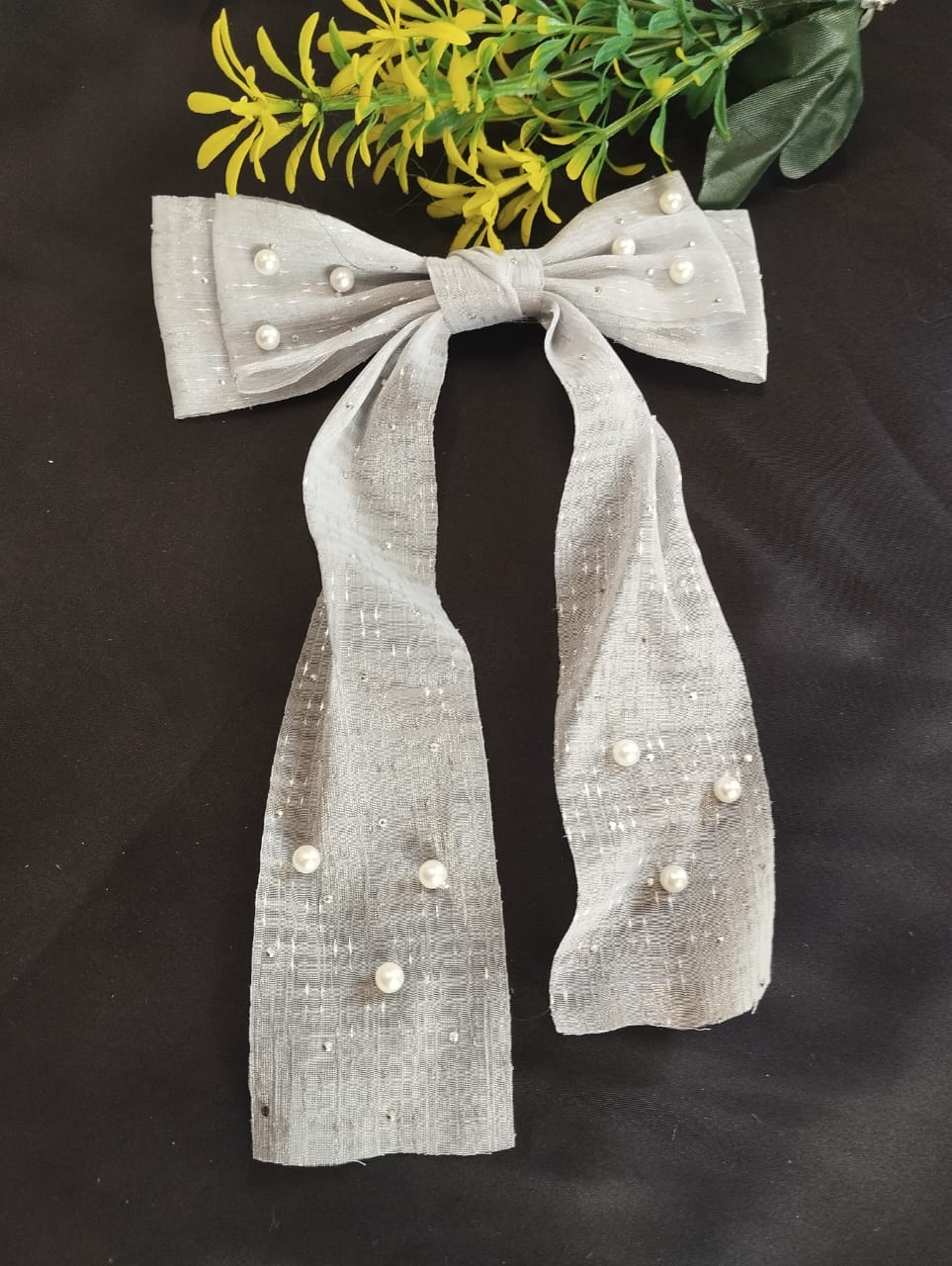 124-Bow Pins with Pearls